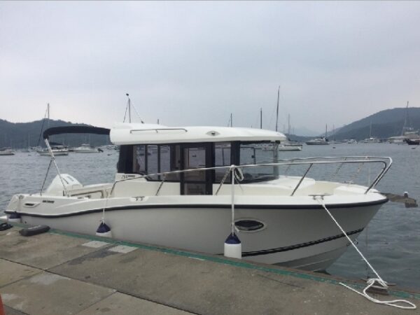 Quicksilver Pilothouse 755