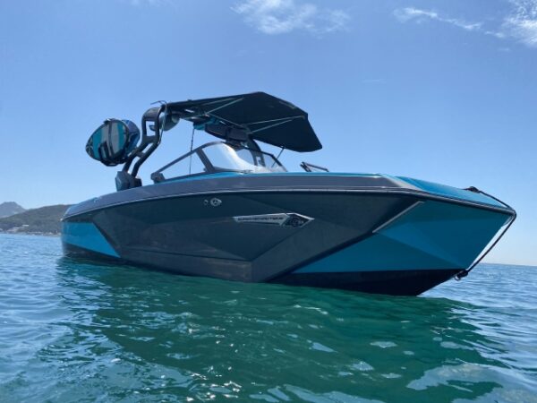 No. 652 - Wakesurf Nautique G23