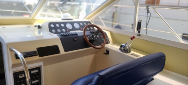 No. 632 - Fairline 37