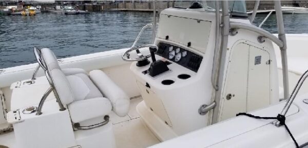 No. 617 - Boston Whaler 240