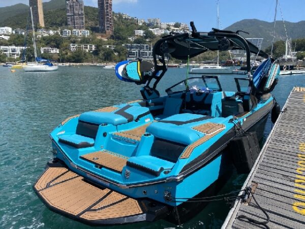 No. 652 - Wakesurf Nautique G23