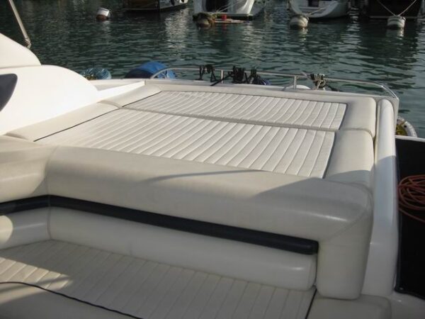 No. 154 - Sunseeker 48 (Superhawk) Plus Float Lift