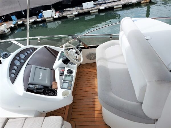 No. 592 - Sunseeker Manhattan 60