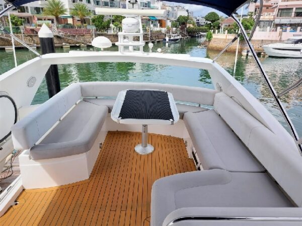 No. 592 - Sunseeker Manhattan 60